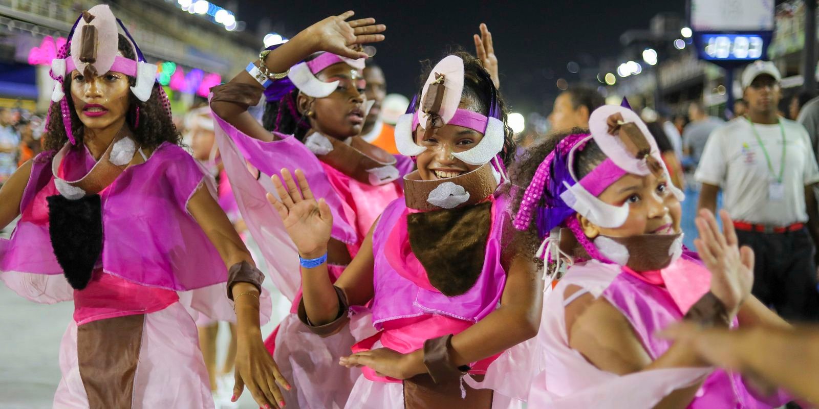 Escolas mirins se apresentarão nos ensaios na Marques de Sapucaí