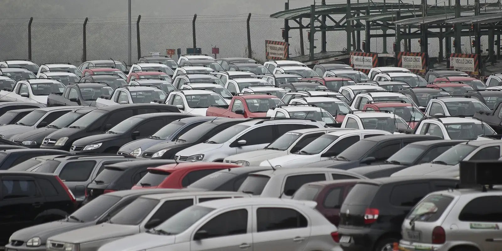 Vendas de automóveis e comerciais leves devem crescer 3% em 2026
