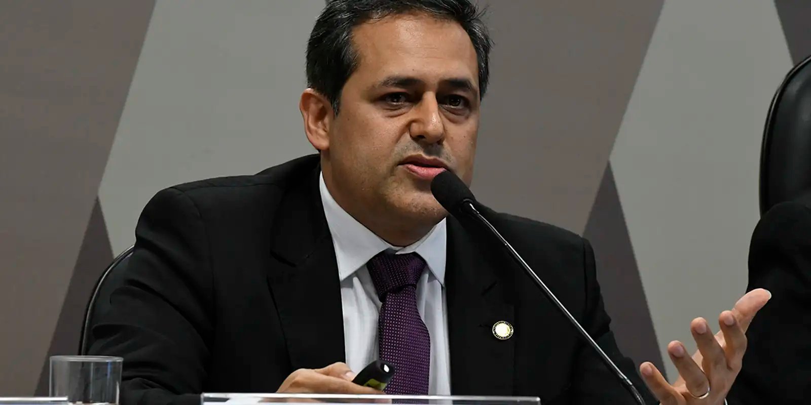 Presidente da Unafisco presta depoimento à PF como investigado
