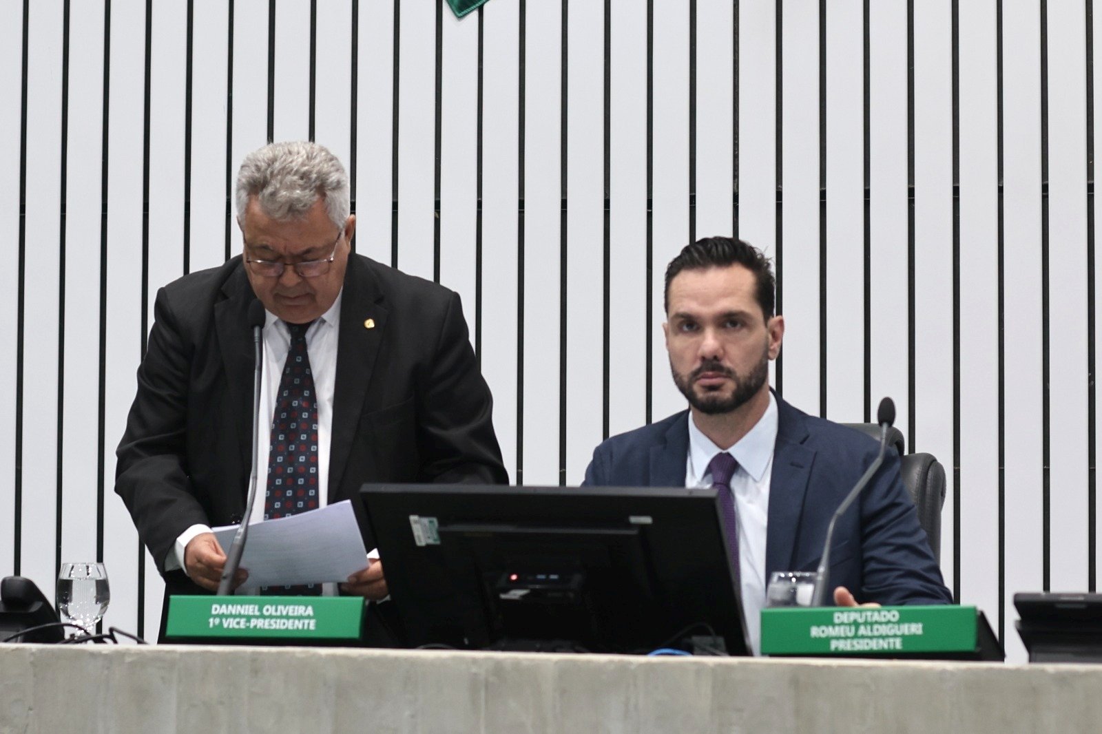 Alece inicia tramitação de projeto de lei complementar, 15 projetos de lei e quatro indicações