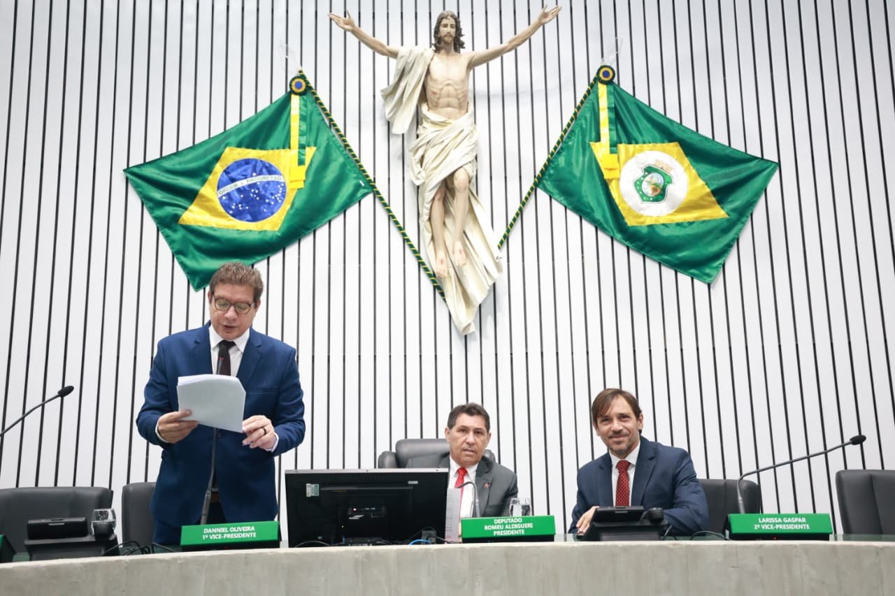 Com mensagens do Executivo e projetos parlamentares, Alece inicia tramitação de 29 matérias