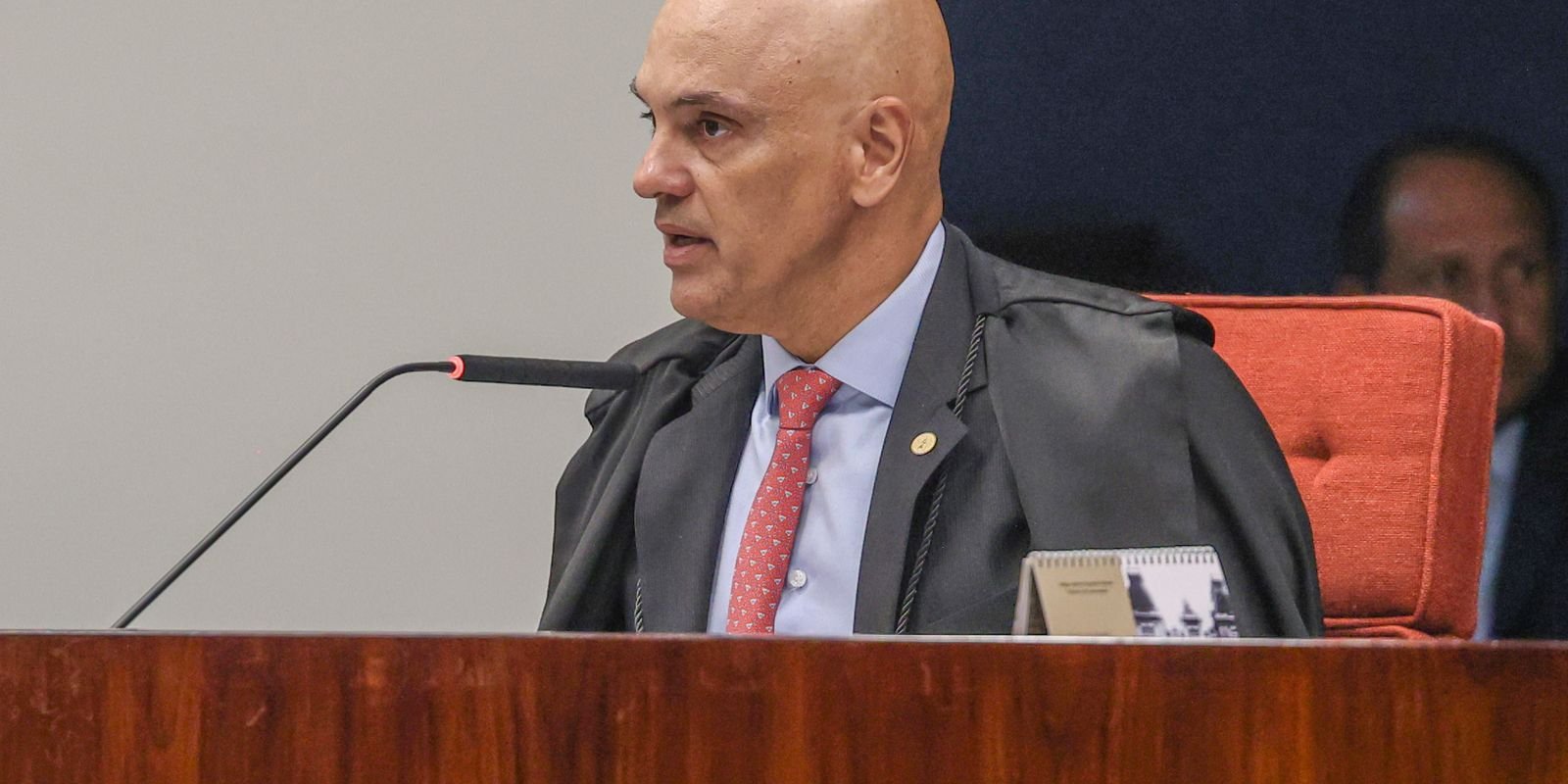 Moraes arquiva investigação contra Bolsonaro no caso Abin Paralela