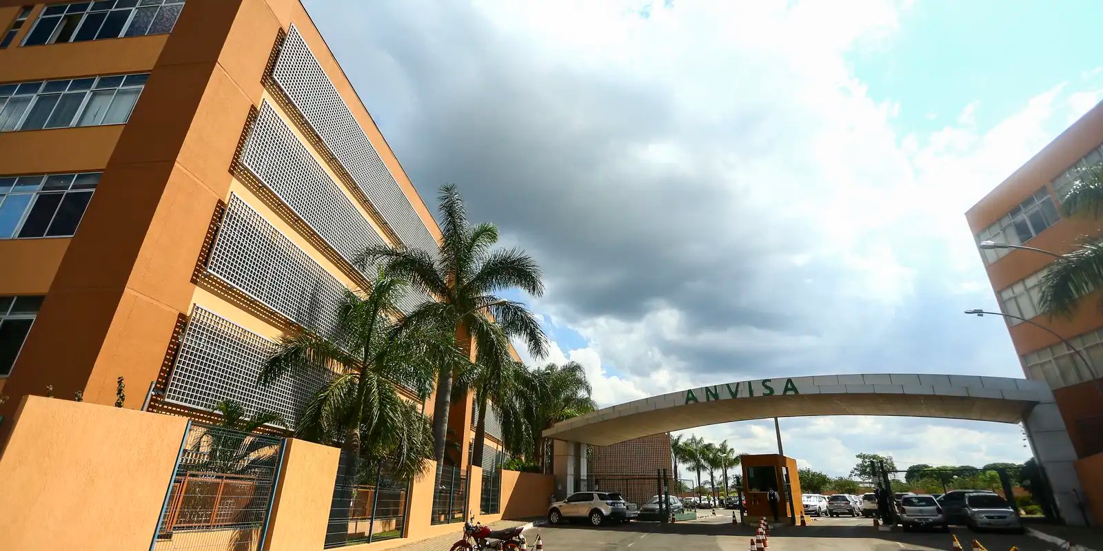 Anvisa determina apreensão de lotes falsificados do Mounjaro
