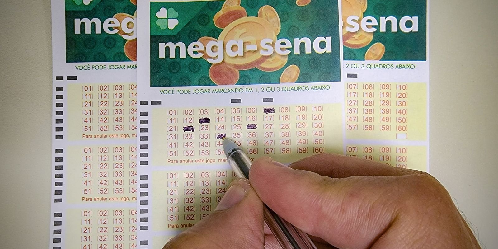 Mega-Sena acumula e próximo prêmio é estimado em R$ 42 milhões