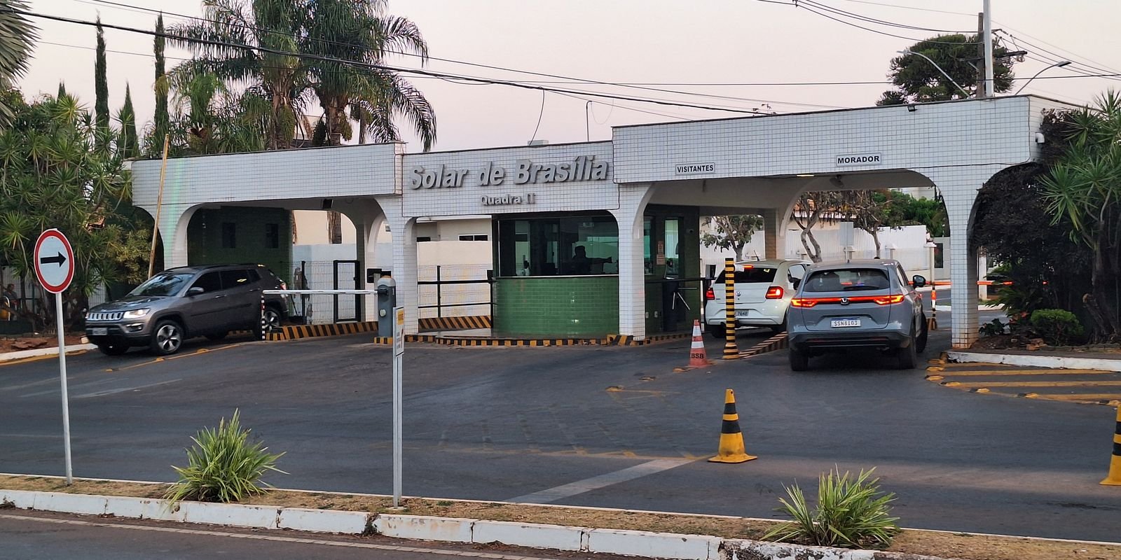 Bolsonaro pede autorização para receber Milei na prisão domiciliar
