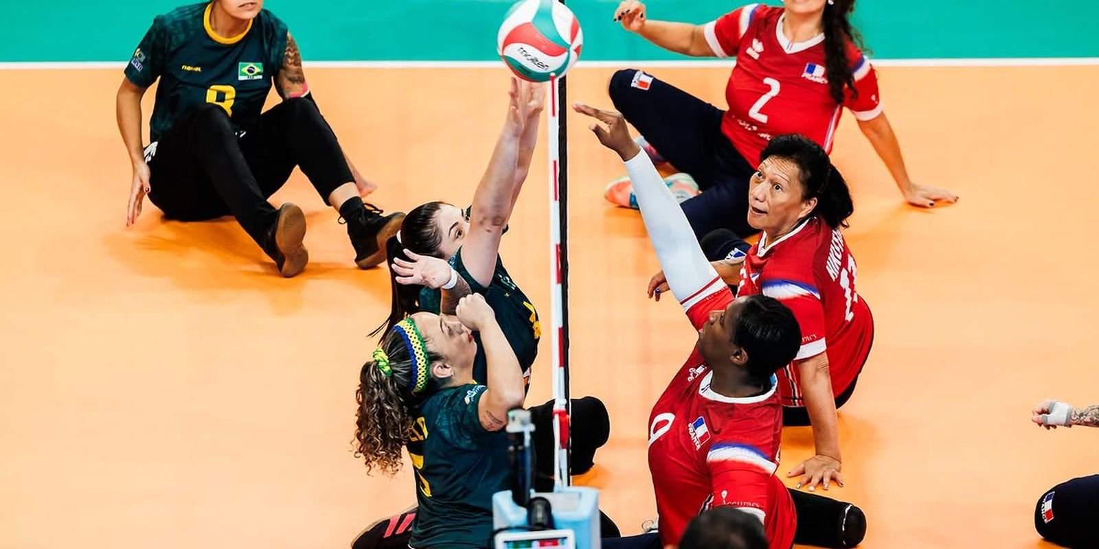 Invictas, seleções do Brasil jogam oitavas do Mundial de vôlei sentado