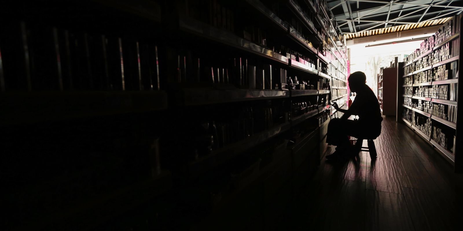 Procon-RJ orienta sobre danos em aparelhospor falta de luz