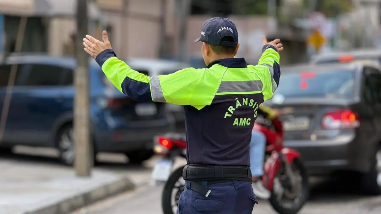 Interdição no cruzamento da Rua Ademar Paula com a Av. Alberto Craveiro começa nesta terça-feira (15